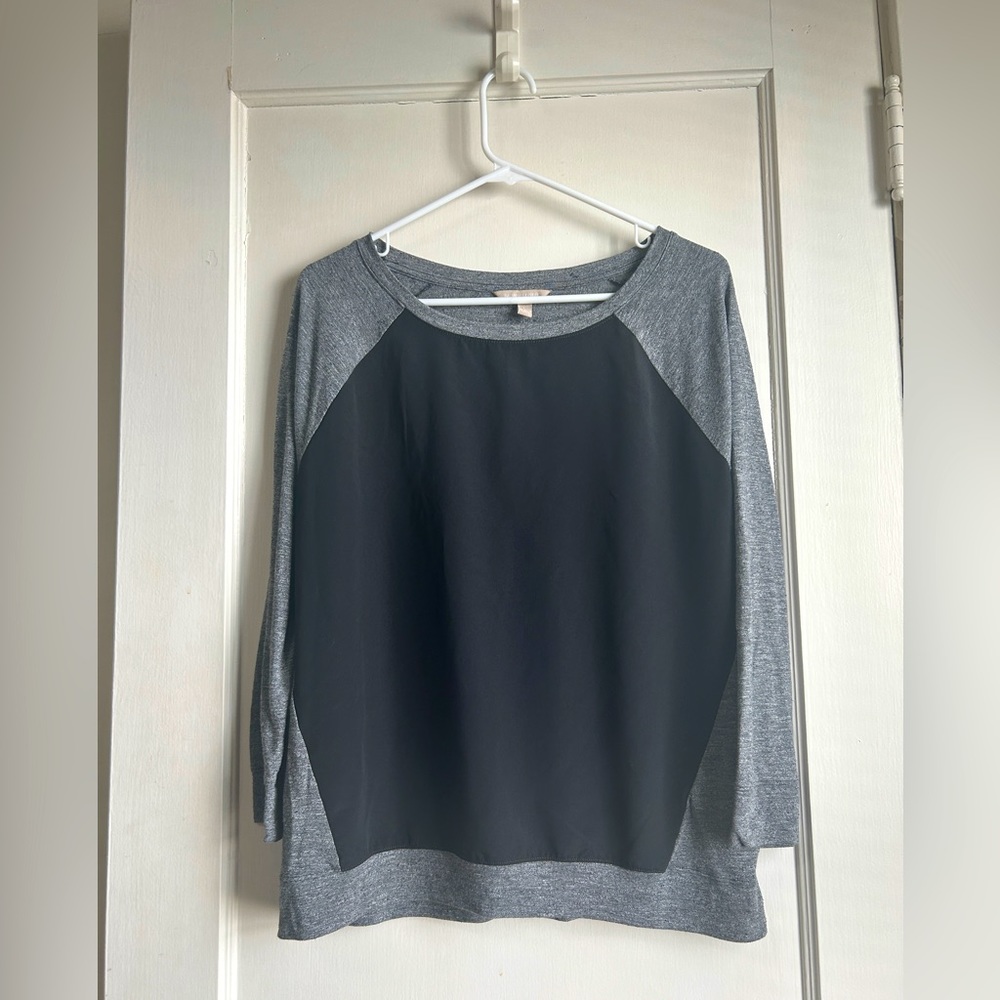 Women’s Banana Republic Top - Size Large